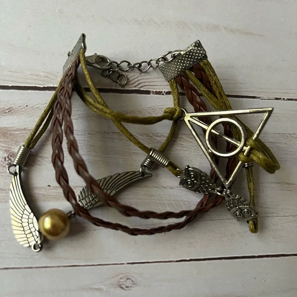 Harry Potter Multi-Strand Bracelet - Picture 3 of 3